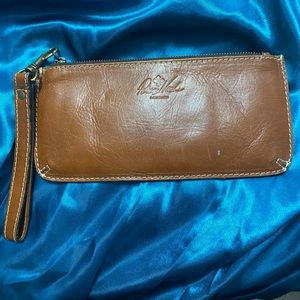 Thin wristlet wallet
